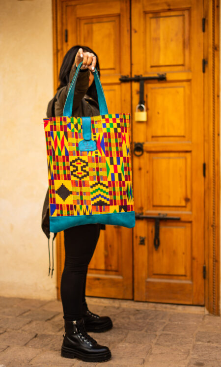 Sac à Main femme - wax afro fait de wax aux motifs africains et de cuir naturel.